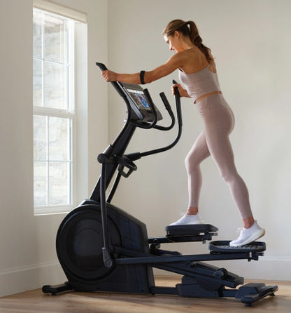 NordicTrack Ellittica Elettromagnetica AirGlide 14i - a volano anteriore - App Ifit integrata