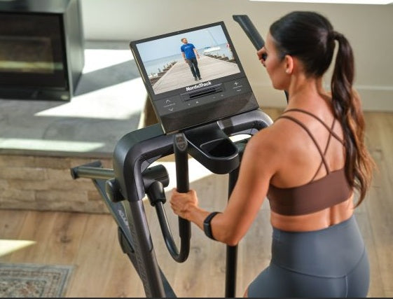 NordicTrack Ellittica magnetica  X16 ELLIPTICAL - App Ifit integrata con 1 anno di abbonamento IFIT incluso