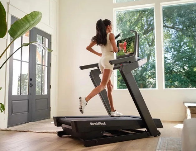 Tapis Roulant NordicTrack X24 Incline Trainer  con abbonamento Ifit per 1 anno