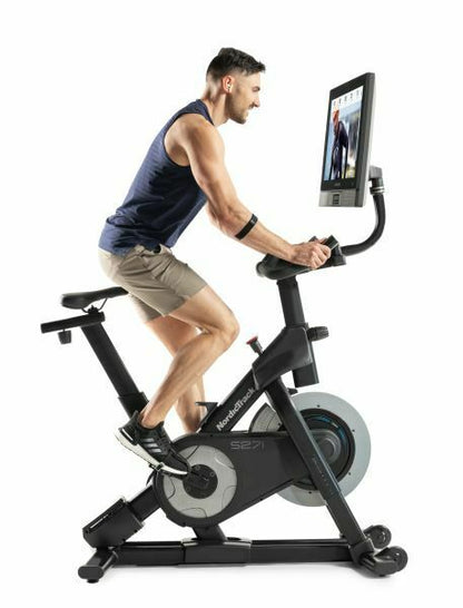 Gym Bike Nordictrack  Studio 27i - con App Ifit integrata - schermo touchscreen da 27" - compreso 1 anno di abbonamento IFIT